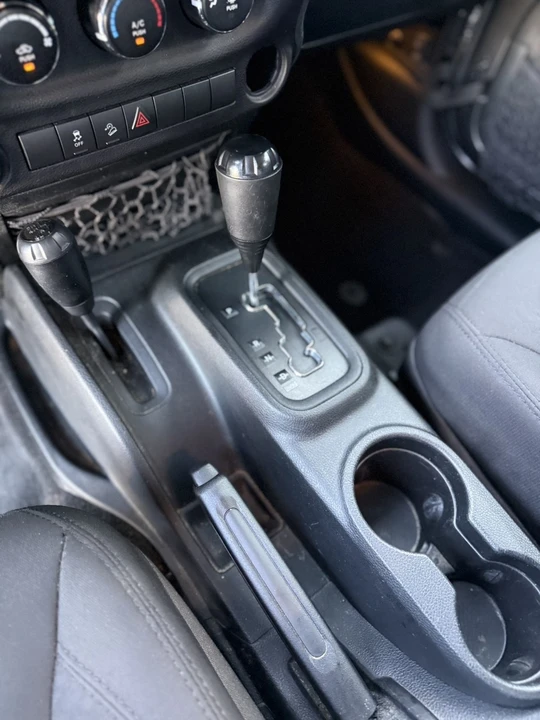 2017 Jeep JK Wrangler - Image 12 of 17