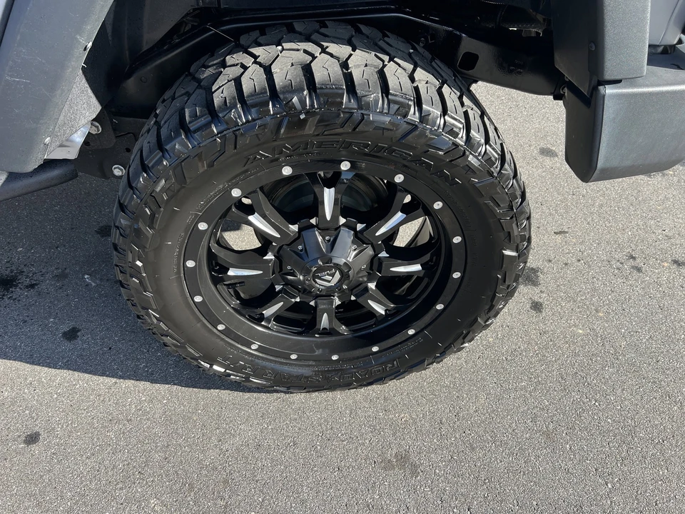 2017 Jeep JK Wrangler - Image 9 of 24