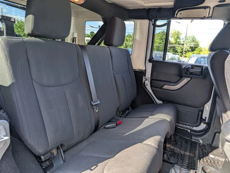 2017 Jeep JK Wrangler - Image 11 of 12