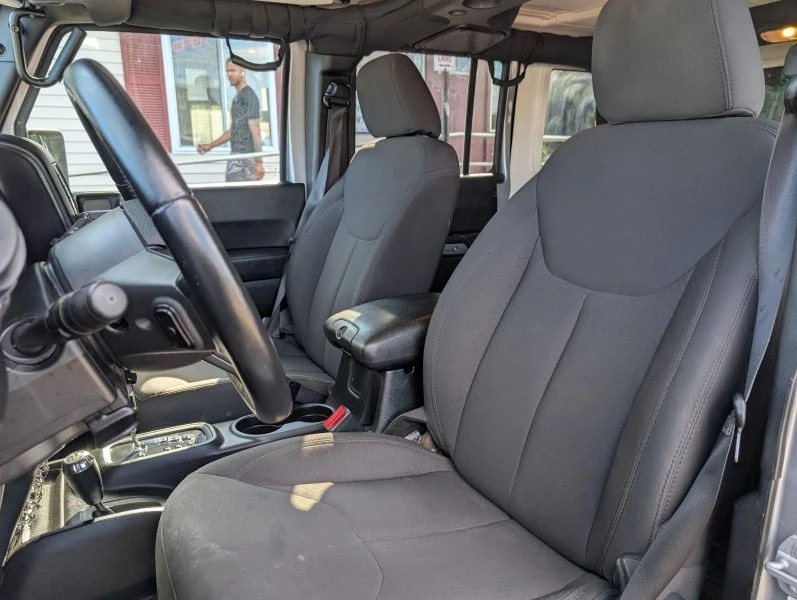 2017 Jeep JK Wrangler - Image 9 of 12