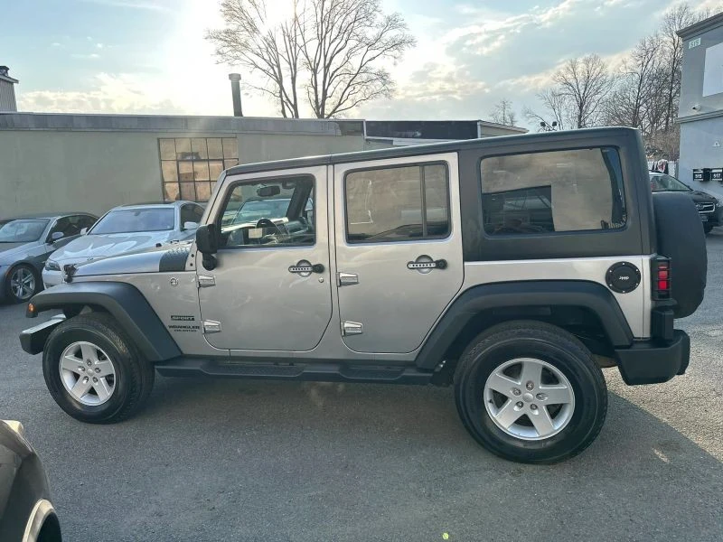 2017 Jeep JK Wrangler - Image 9 of 12
