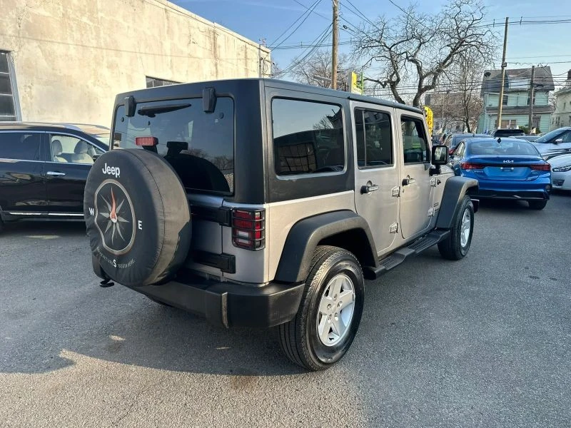 2017 Jeep JK Wrangler - Image 6 of 12