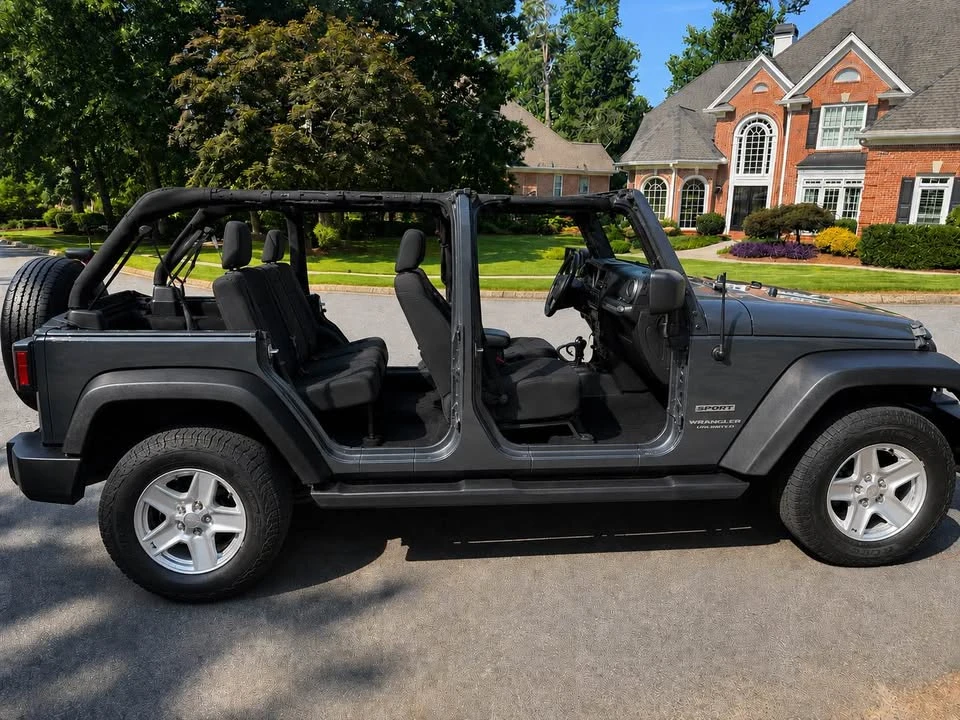 2017 Jeep JK Wrangler - Image 10 of 10