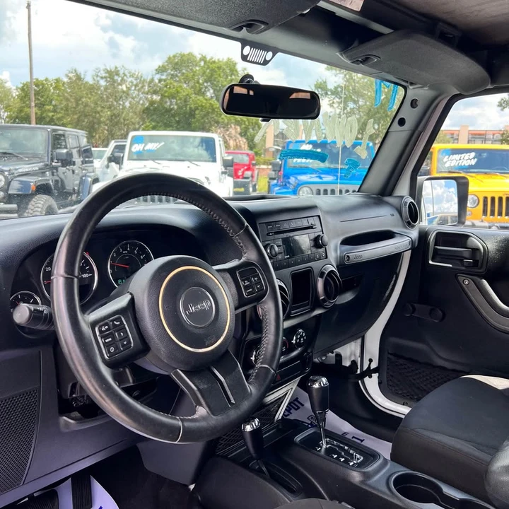 2017 Jeep JK Wrangler - Image 10 of 13