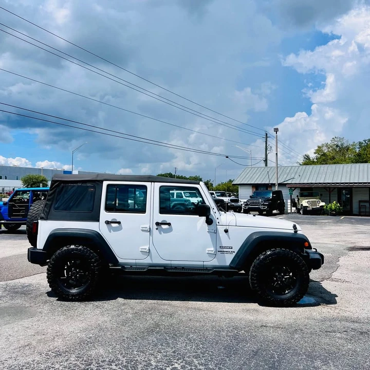 2017 Jeep JK Wrangler - Image 6 of 13
