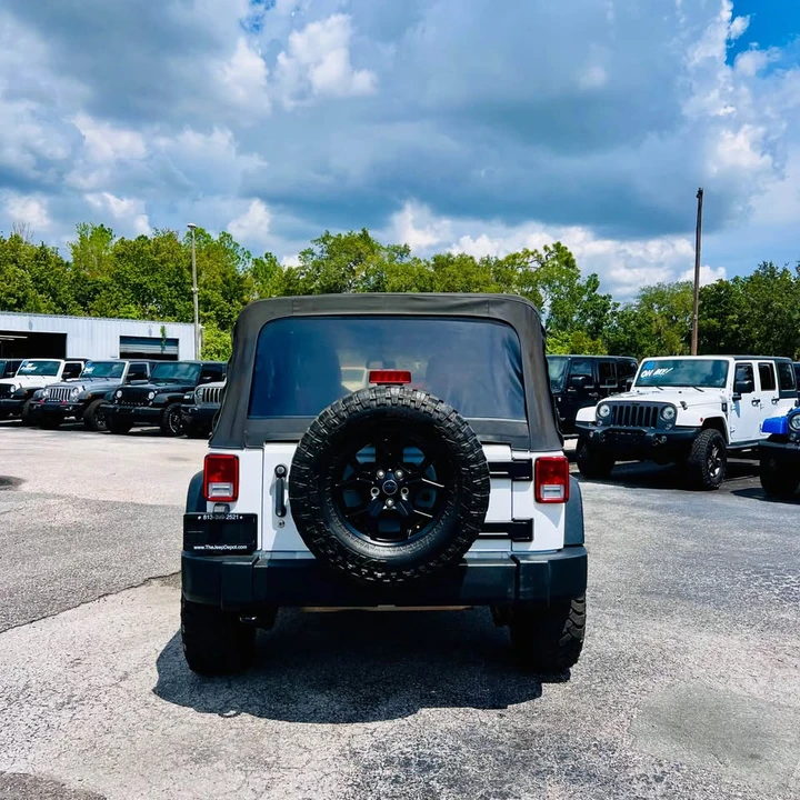 2017 Jeep JK Wrangler - Image 9 of 13