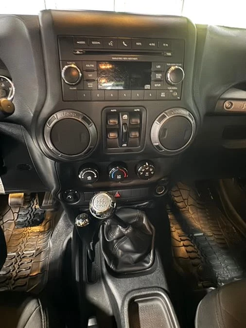 2017 Jeep JK Wrangler - Image 16 of 20