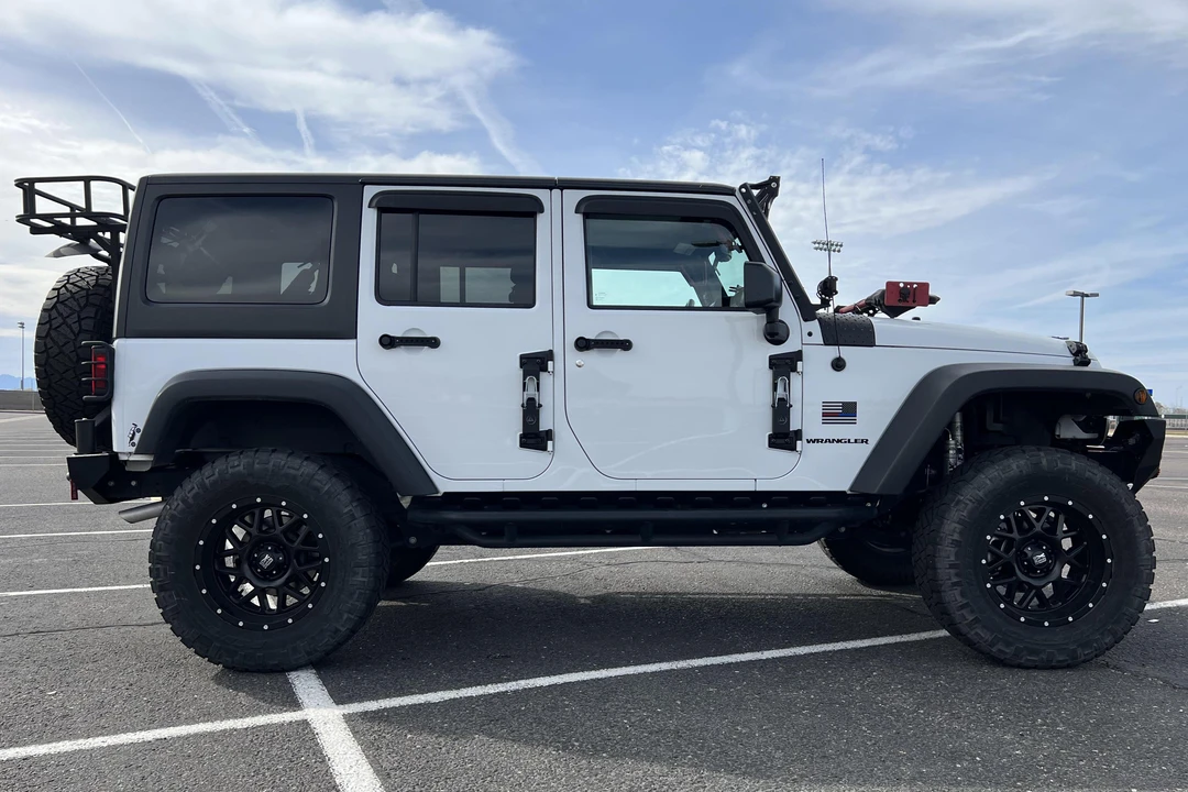 2017 Jeep JK Wrangler - Image 3 of 30