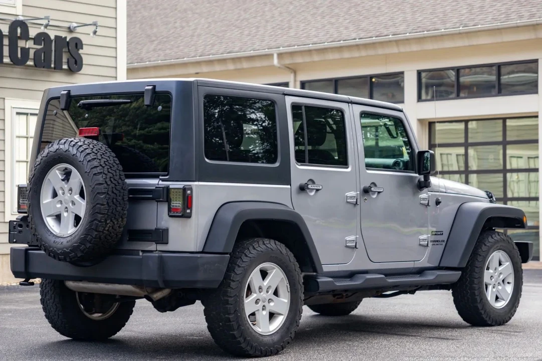 2017 Jeep JK Wrangler - Image 3 of 21