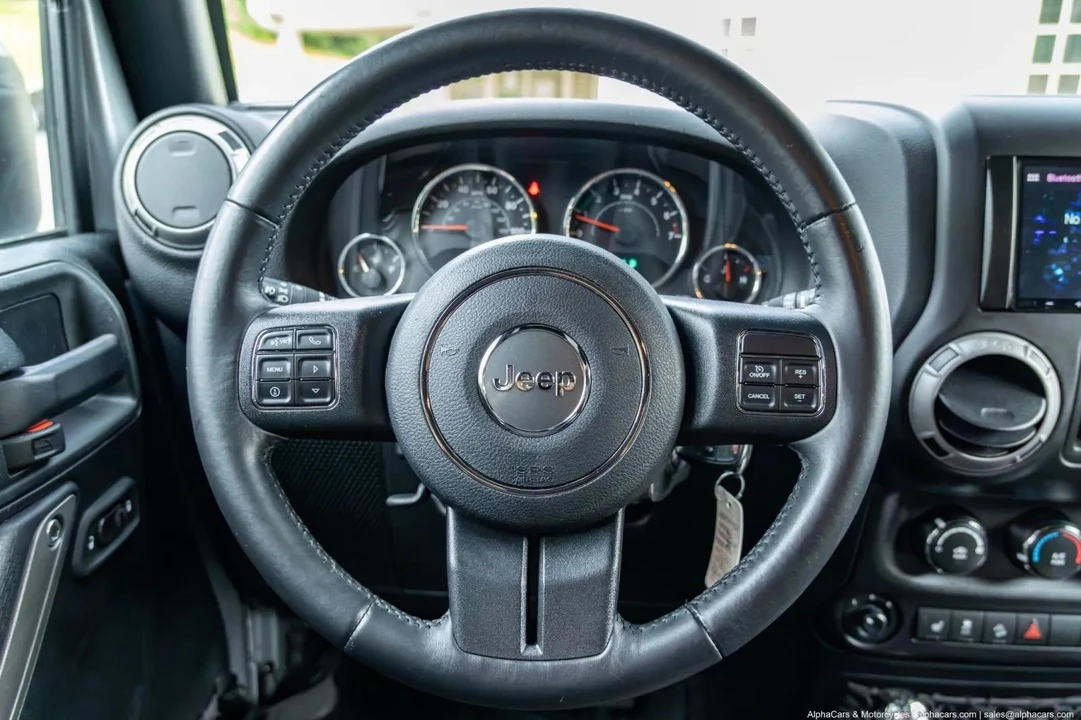 2017 Jeep - Image 28 of 31