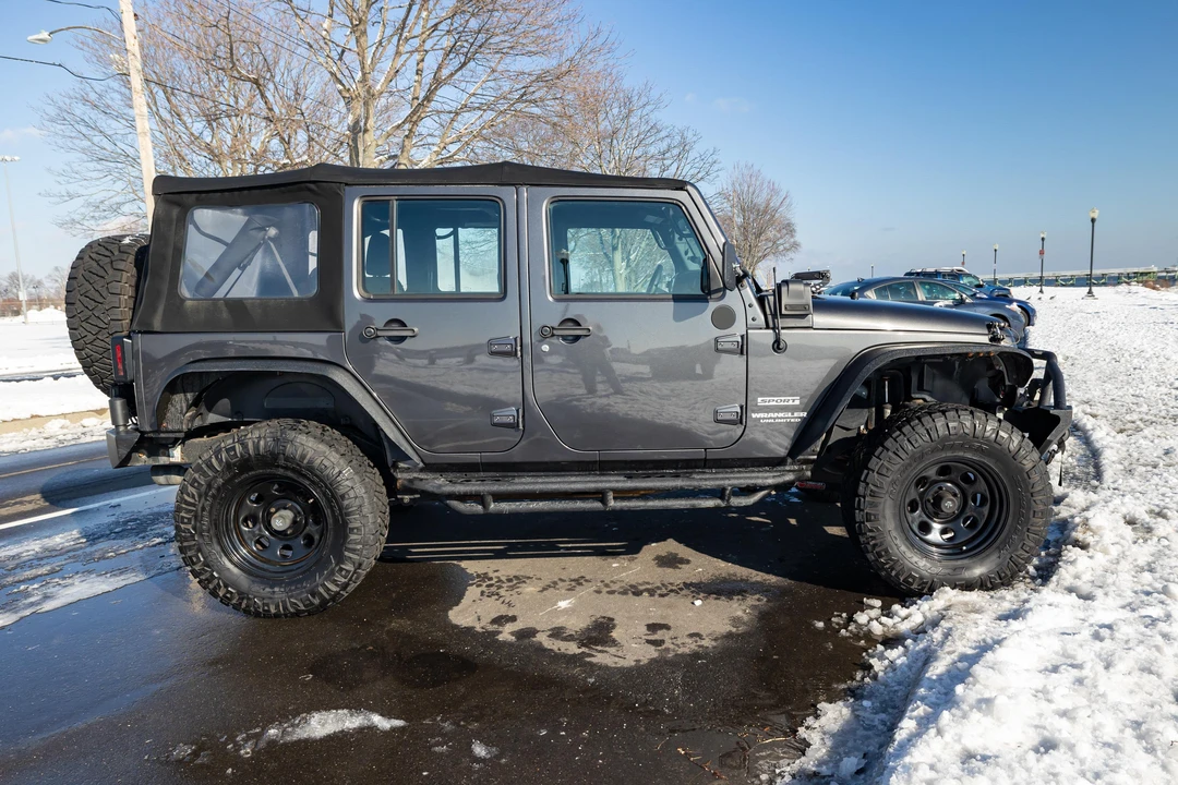 2017 Jeep JK Wrangler - Image 19 of 31