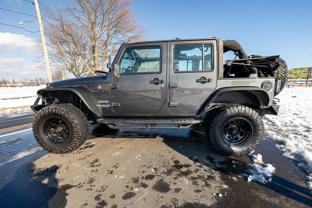 2017 Jeep JK Wrangler - Image 8 of 31