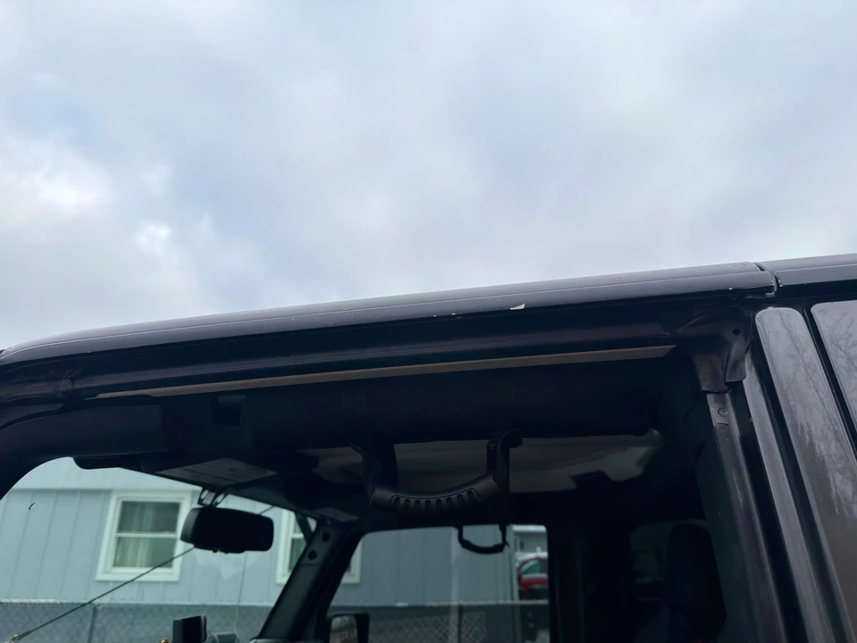 2017 Jeep JK Wrangler - Image 26 of 31