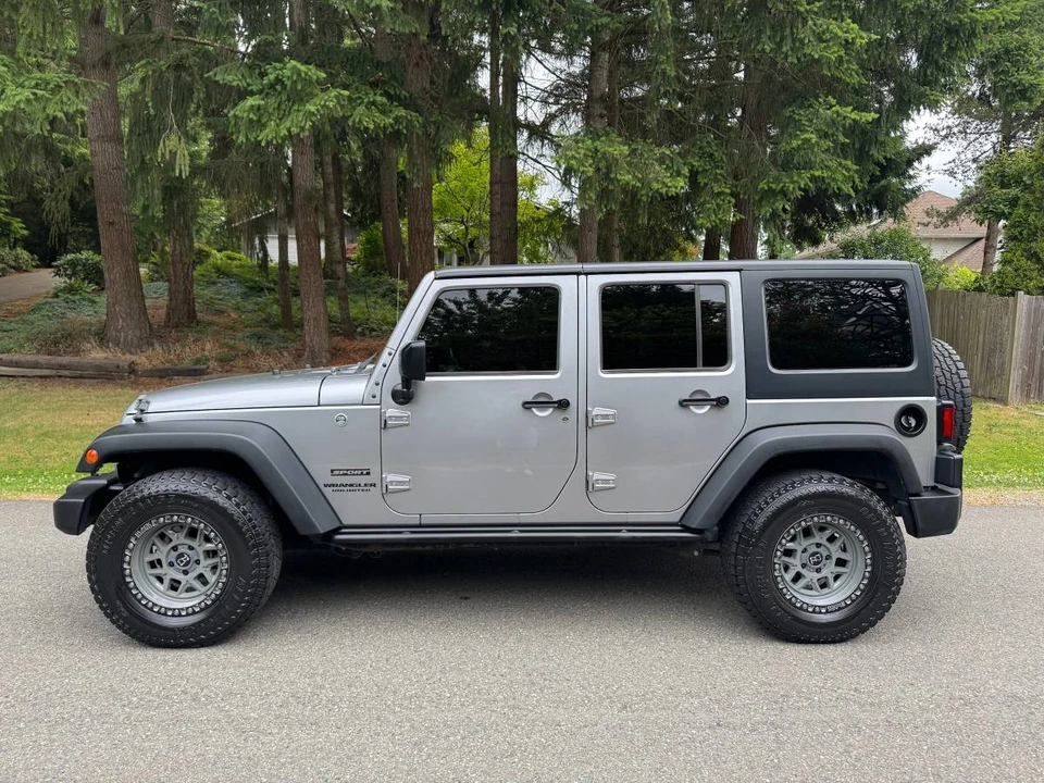 2017 Jeep JK Wrangler - Image 4 of 11