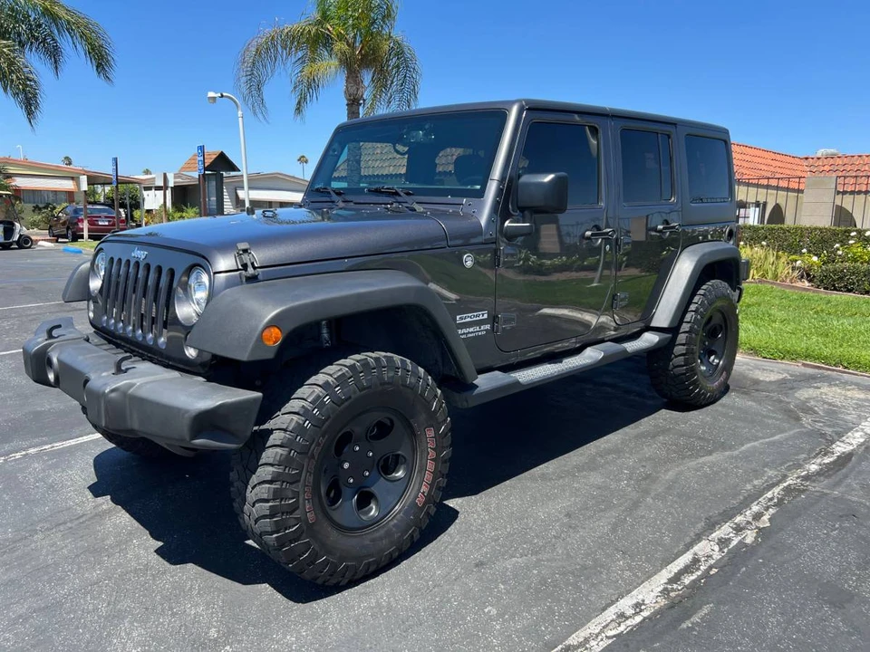 2017 Jeep JK Wrangler - Image 2 of 24