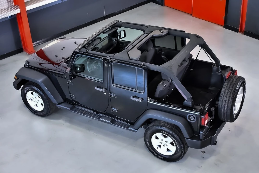 2017 Jeep JK Wrangler - Image 25 of 31