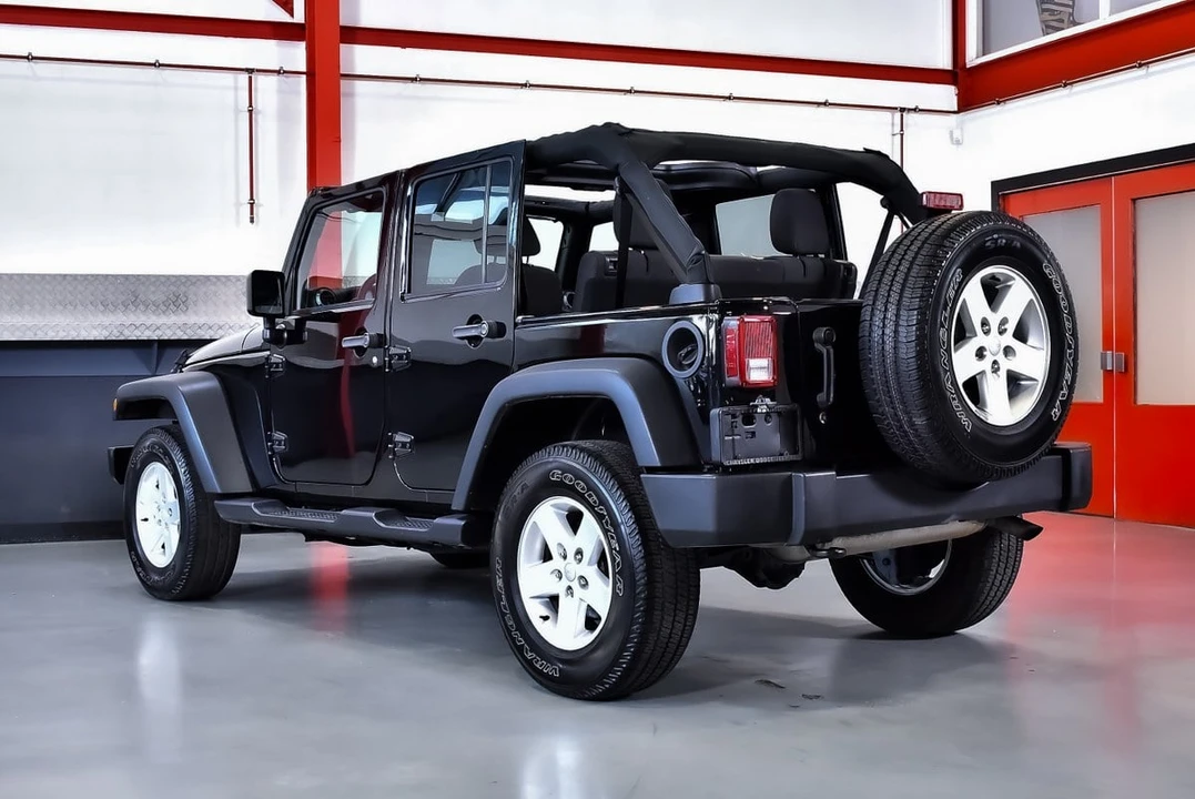 2017 Jeep JK Wrangler - Image 19 of 31
