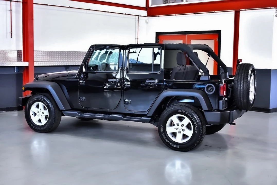 2017 Jeep JK Wrangler - Image 20 of 31