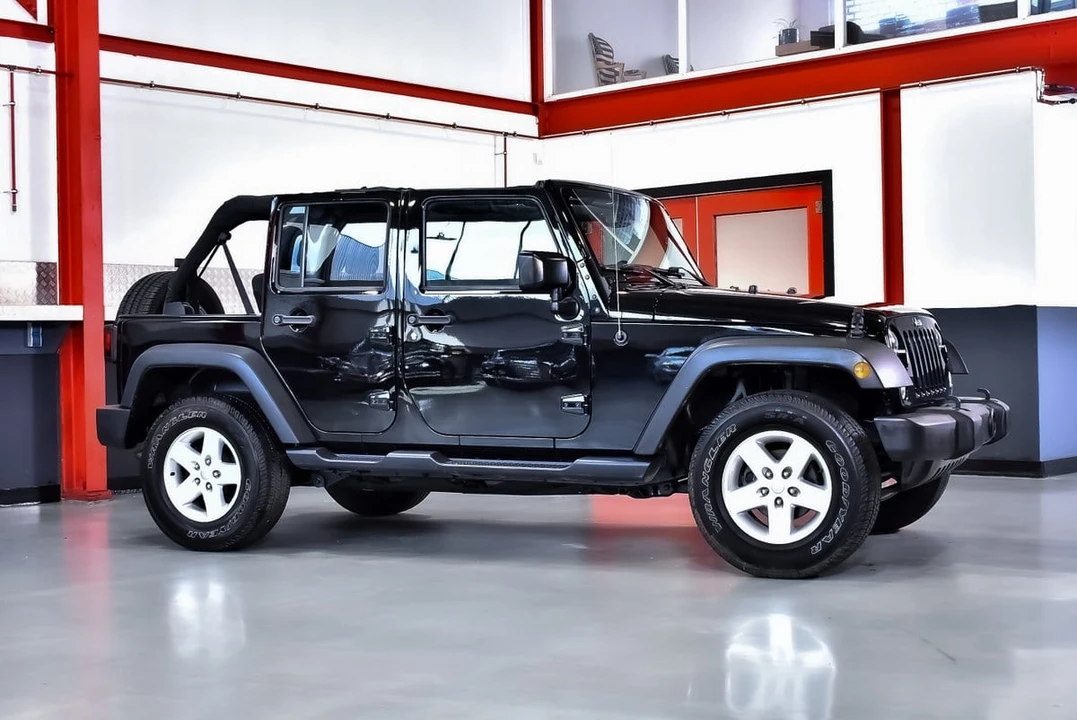 2017 Jeep JK Wrangler - Image 8 of 31