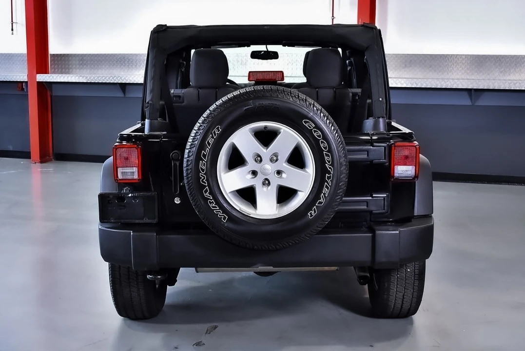 2017 Jeep JK Wrangler - Image 14 of 31