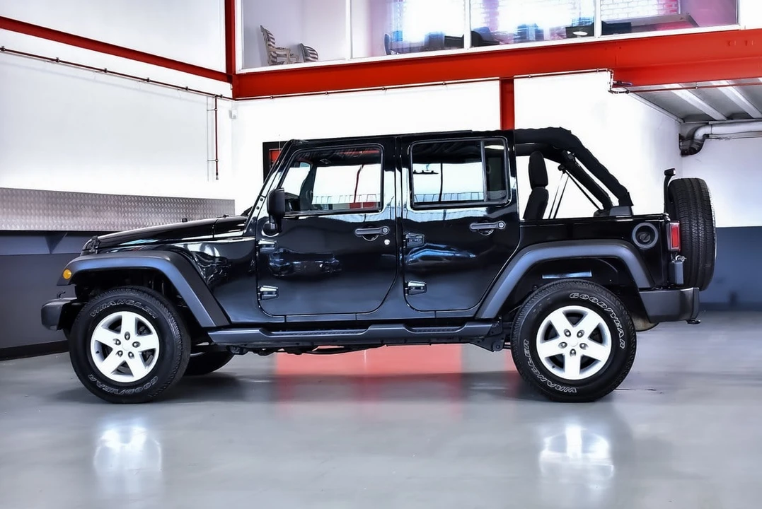 2017 Jeep JK Wrangler - Image 23 of 31