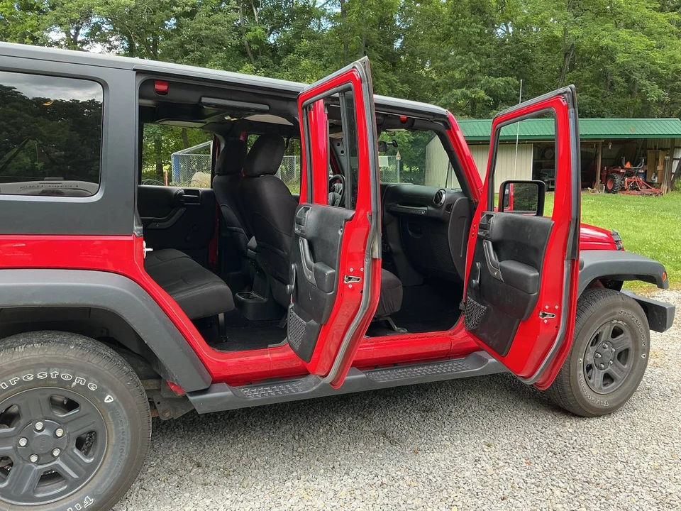 2017 Jeep JK Wrangler - Image 3 of 15