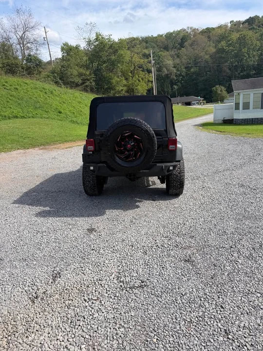 2017 Jeep JK Wrangler - Image 8 of 14