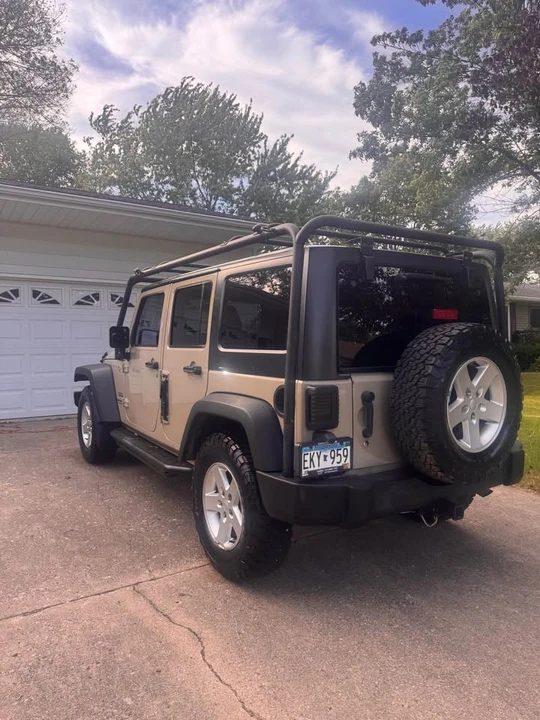 2017 Jeep JK Wrangler - Image 4 of 12