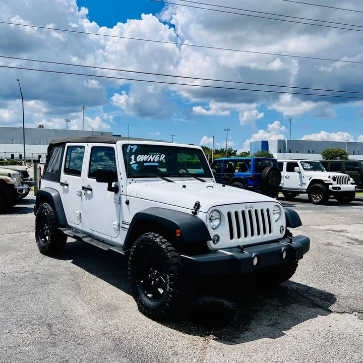 2017 Jeep JK Wrangler - Image 9 of 17