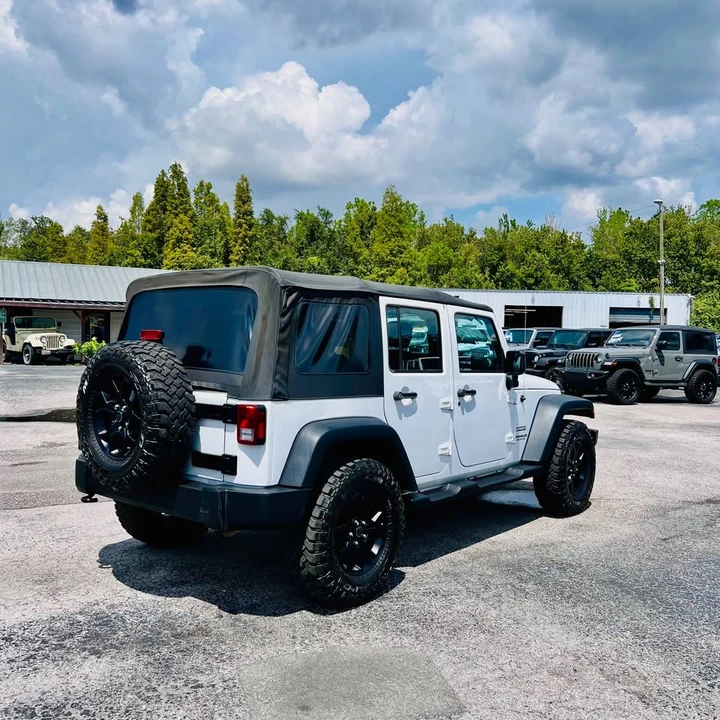 2017 Jeep JK Wrangler - Image 7 of 17