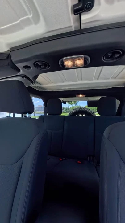 2017 Jeep JK Wrangler - Image 16 of 16