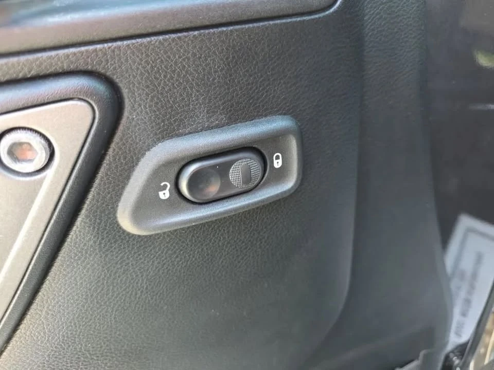 2017 Jeep JK Wrangler - Image 10 of 18