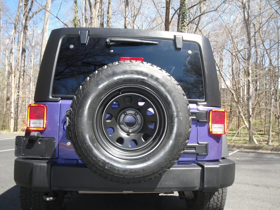 2017 Jeep JK Wrangler - Image 24 of 31