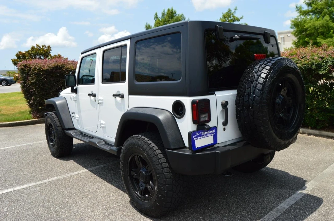 2017 Jeep JK Wrangler - Image 2 of 26