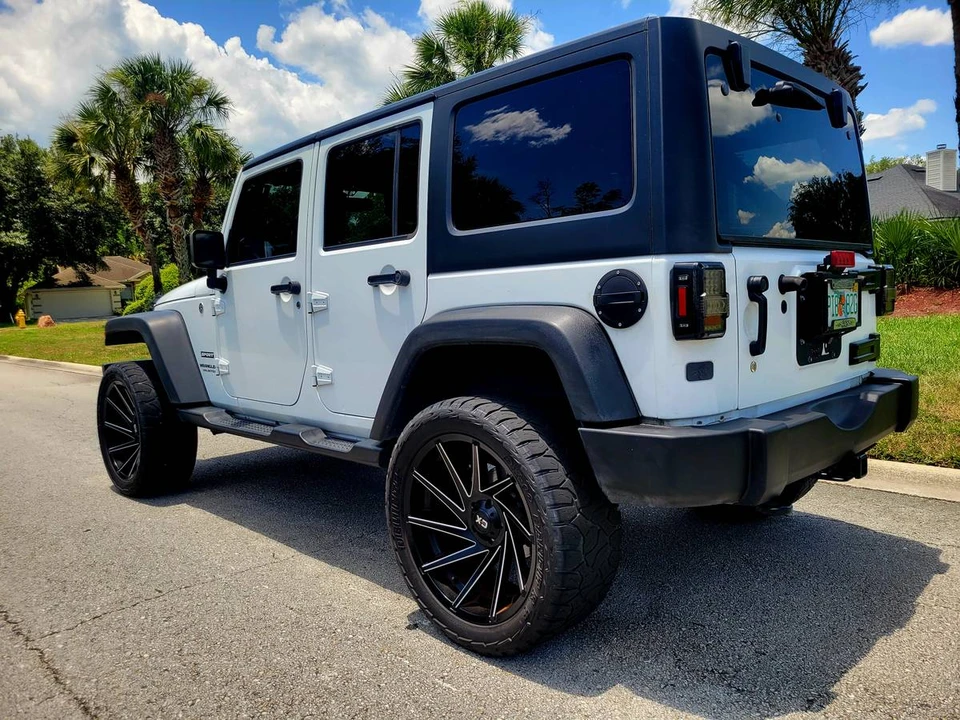 2017 Jeep JK Wrangler - Image 4 of 21