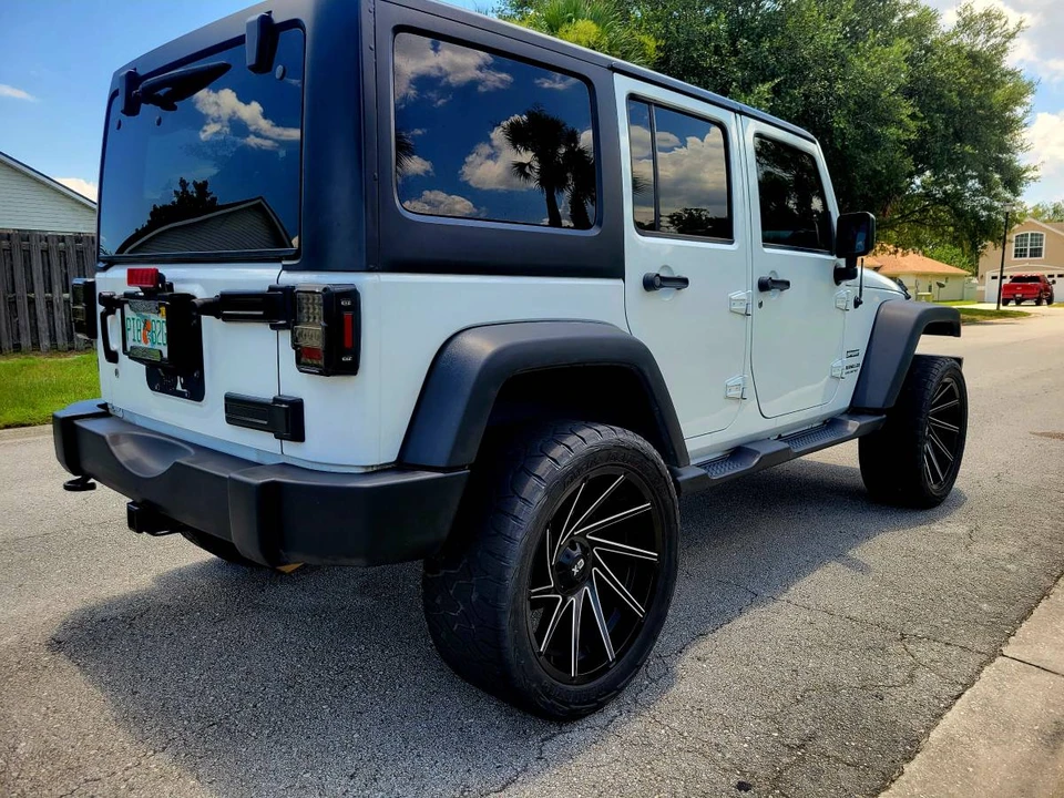 2017 Jeep JK Wrangler - Image 5 of 21