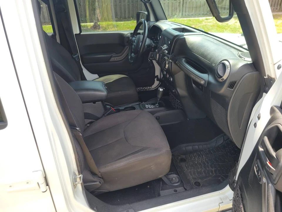 2017 Jeep JK Wrangler - Image 16 of 21