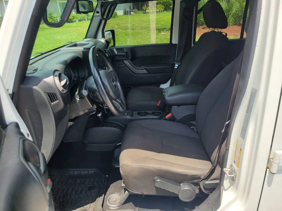2017 Jeep JK Wrangler - Image 15 of 21