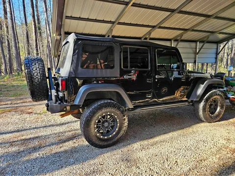 2017 Jeep Wrangler Unlimited Sport S (JK)