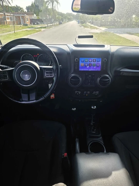 2017 Jeep JK Wrangler - Image 10 of 11