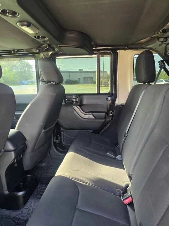2017 Jeep JK Wrangler - Image 9 of 11