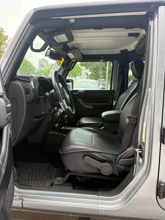 2017 Jeep JK Wrangler - Image 9 of 16