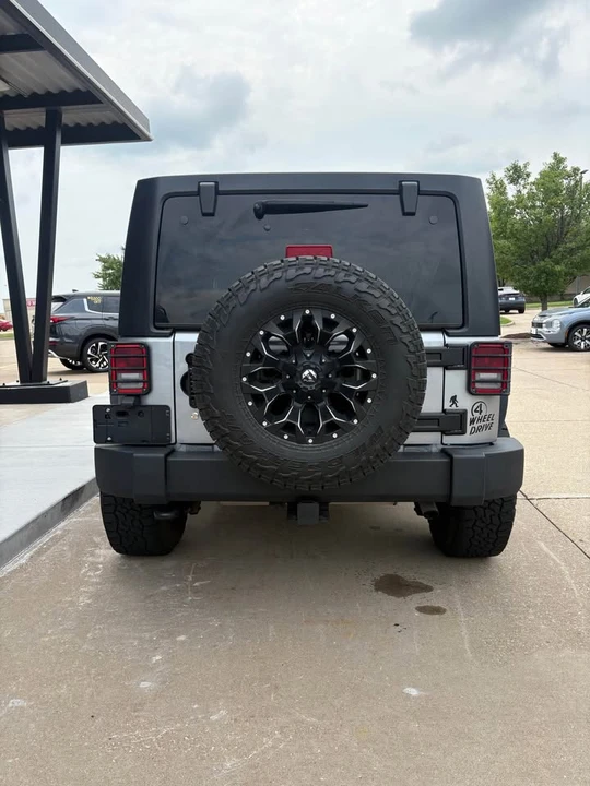2017 Jeep JK Wrangler - Image 4 of 16