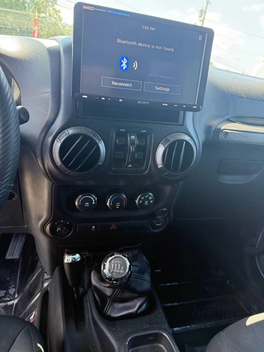 2017 Jeep JK Wrangler - Image 10 of 11
