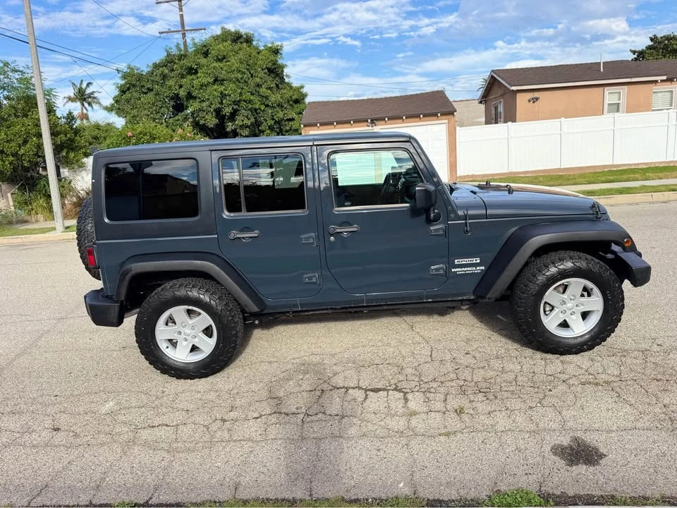 2017 Jeep JK Wrangler - Image 4 of 15