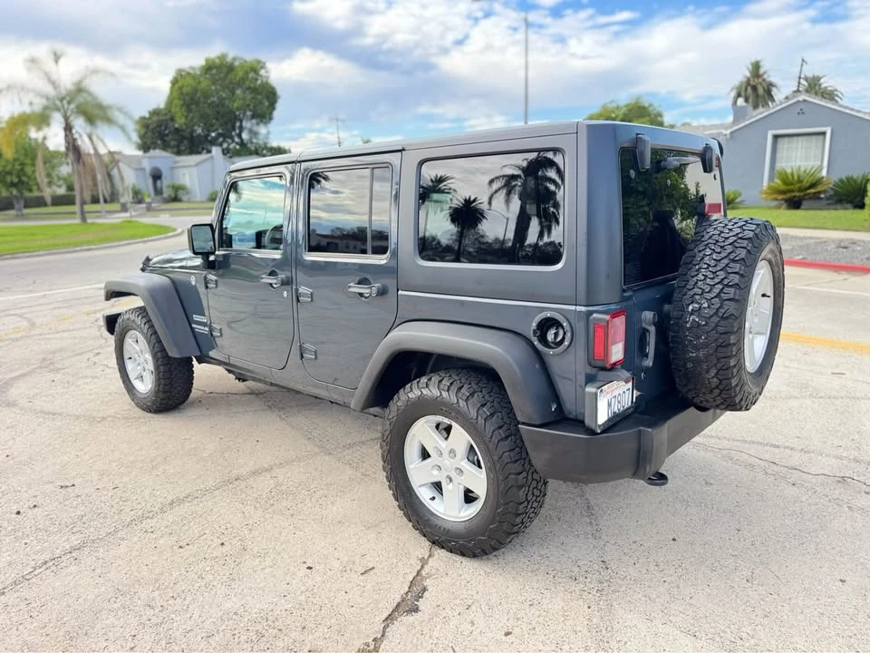 2017 Jeep JK Wrangler - Image 5 of 17