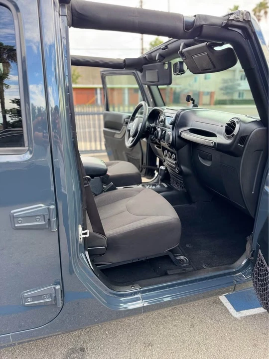 2017 Jeep JK Wrangler - Image 15 of 17
