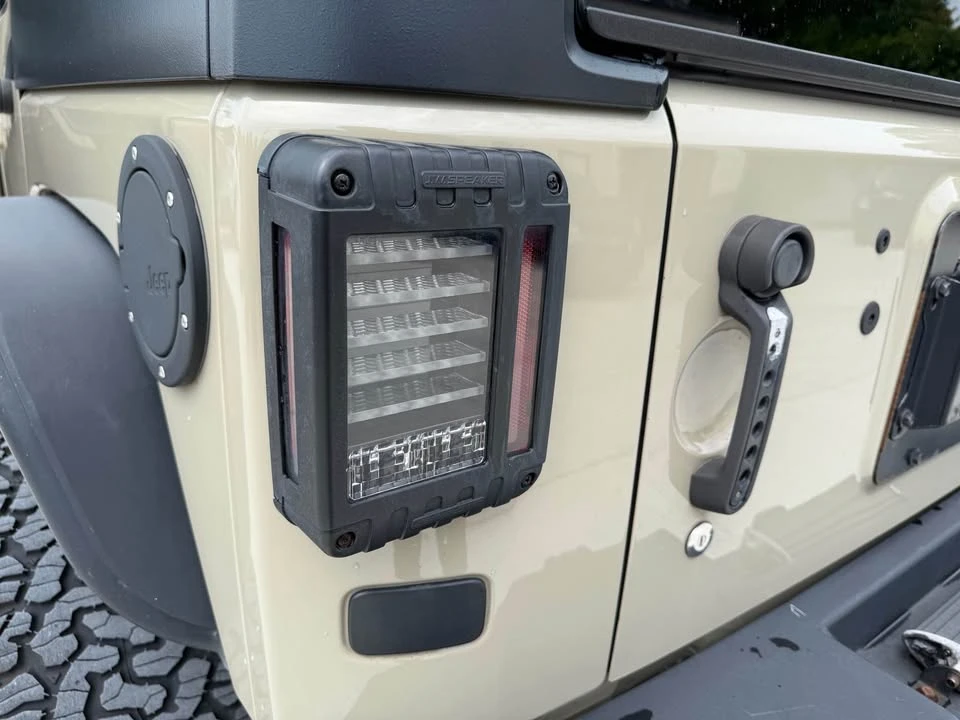 2017 Jeep JK Wrangler - Image 13 of 20