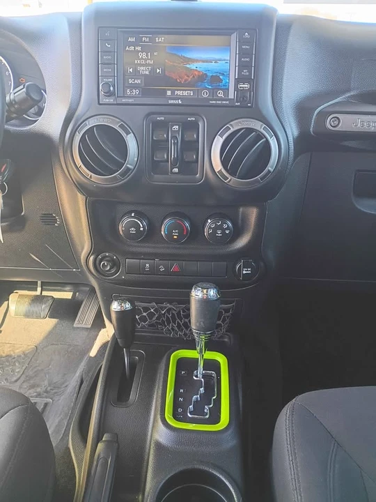 2017 Jeep JK Wrangler - Image 14 of 18