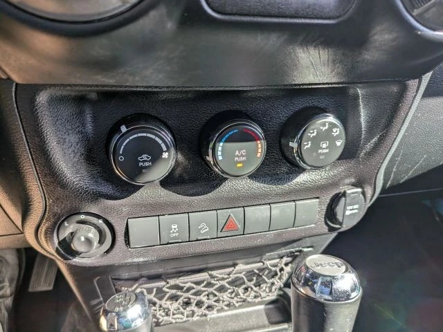 2017 Jeep JK Wrangler - Image 14 of 15